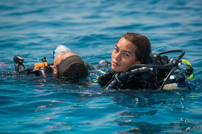 Exercice du cours PADI ou SDI Rescue Diver chez DeepDiveMexico