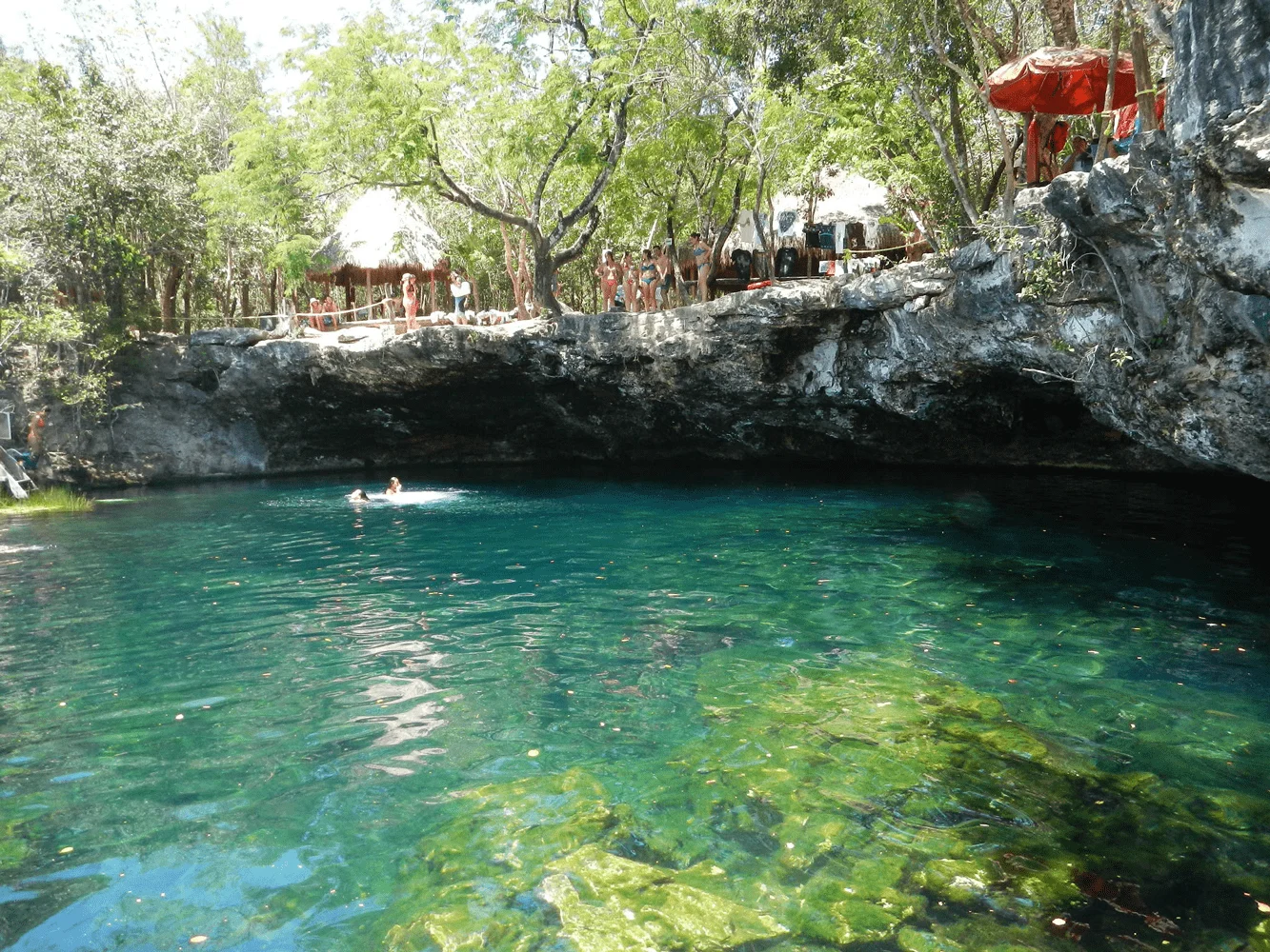 Cenote El Eden