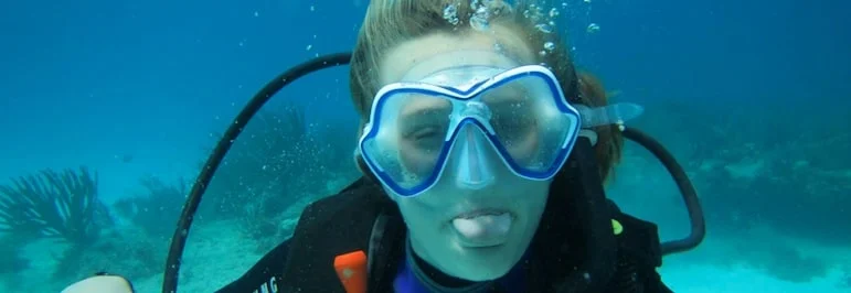Masque de plongée embué chez DeepDiveMexico