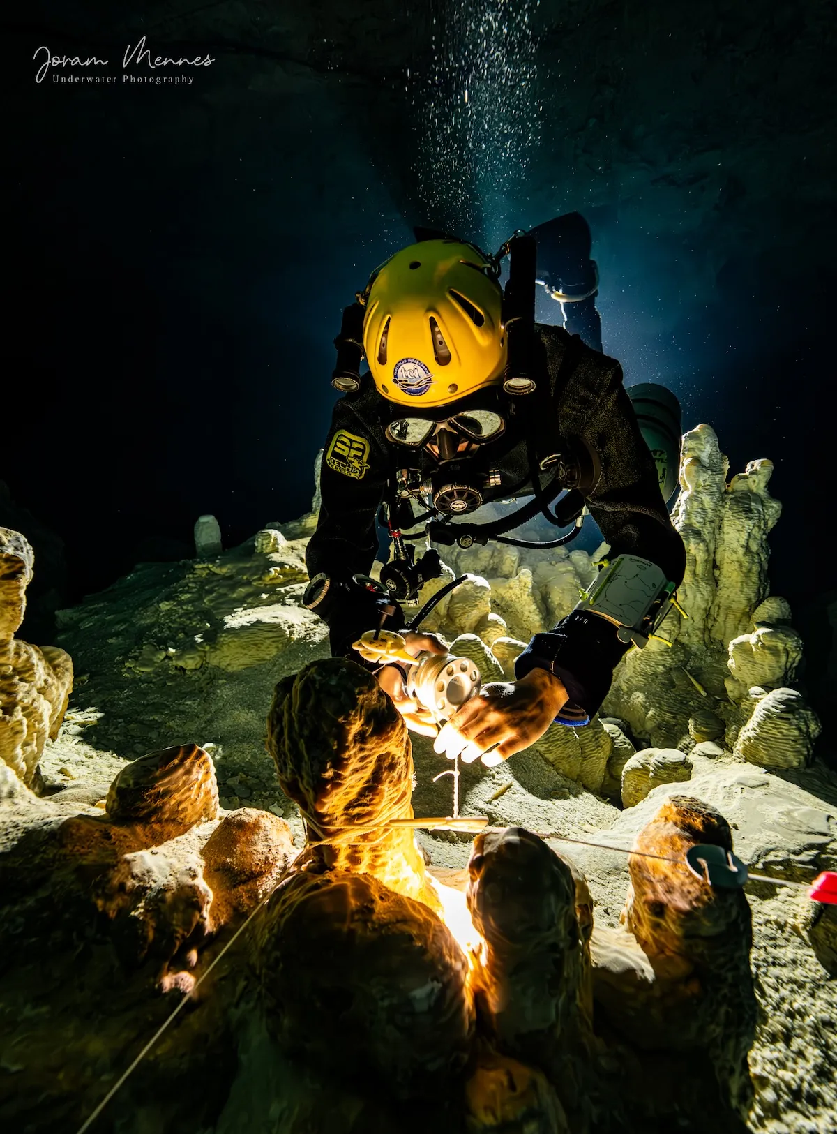 Full Cave Diver